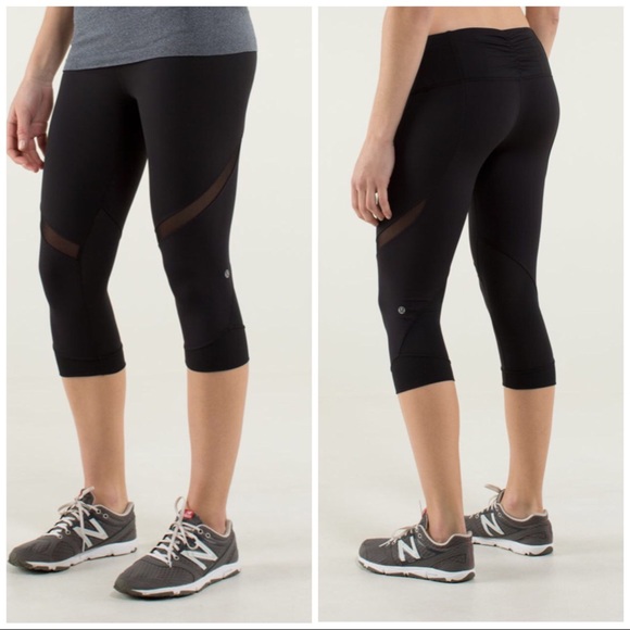 Lululemon Core Kicker Crop Black Capri Leggings - Picture 1 of 12